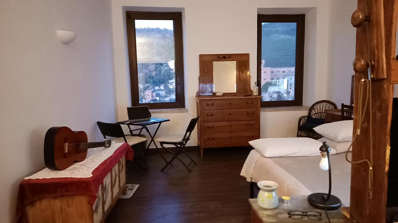 דירות טיבולי Semplicemente Casa, Via S Valerio 42 מראה חיצוני תמונה